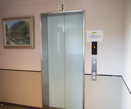 3階　エレベーターホール